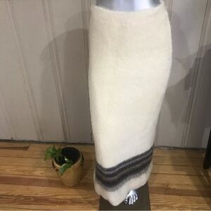 ALIS Vintage Iceland 100% Wool Maxi Skirt Cream Black Women's Size Medium